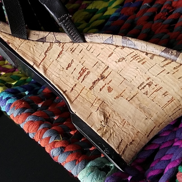 🌲 2 for $15 🌲 Bandolino Wedge in Cork size 8 - Picture 5 of 8